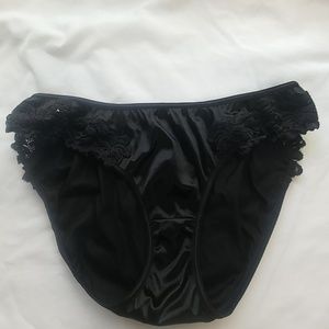 Victoria's Secret Lace Detail Panties, Small
